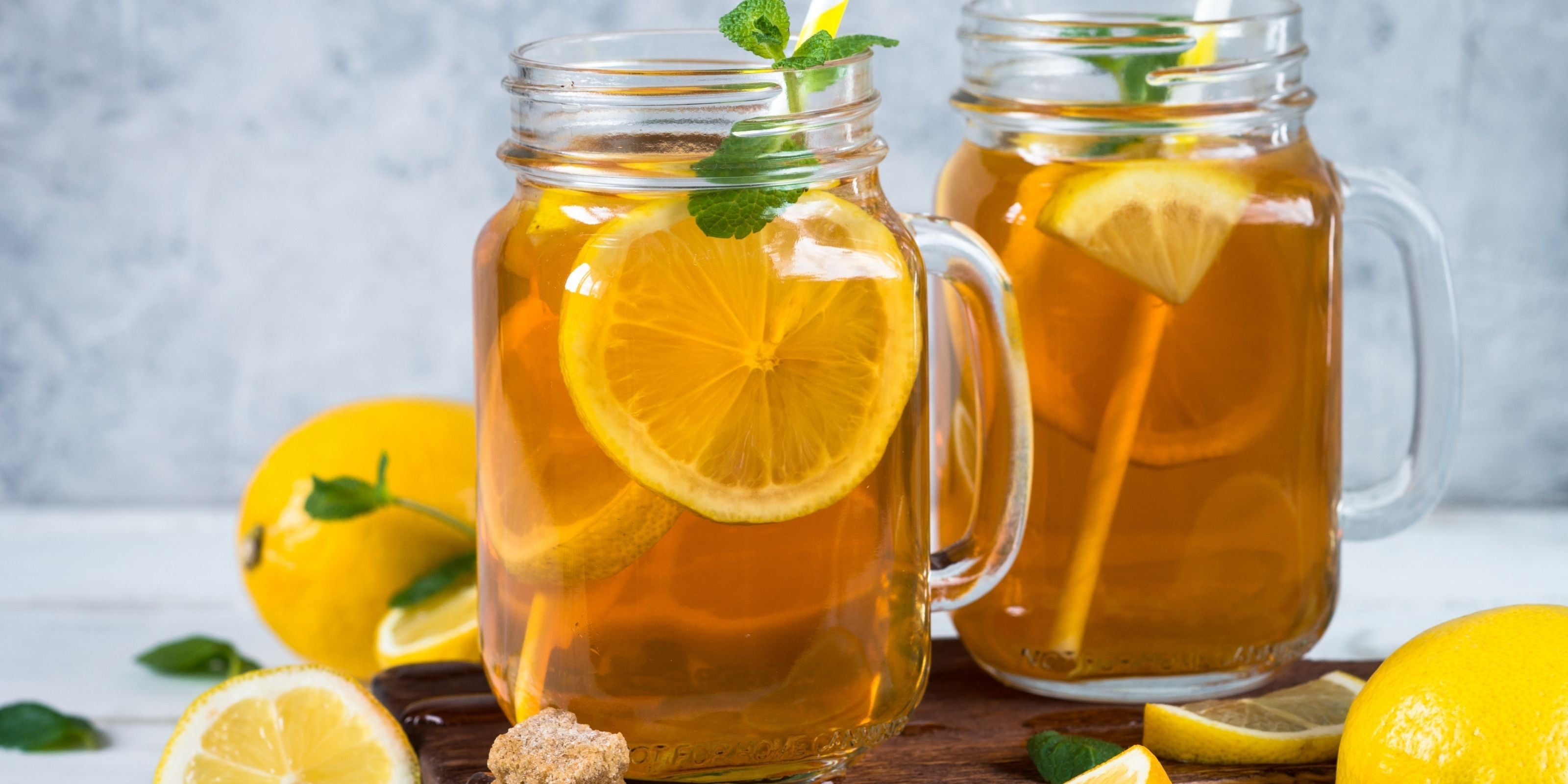 Tee im Sommer? Na klar – darum ist Tee ideal bei Hitze